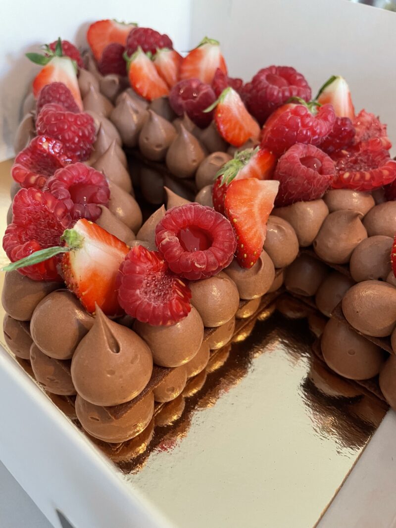 Fraises, framboises et chocolat noir
