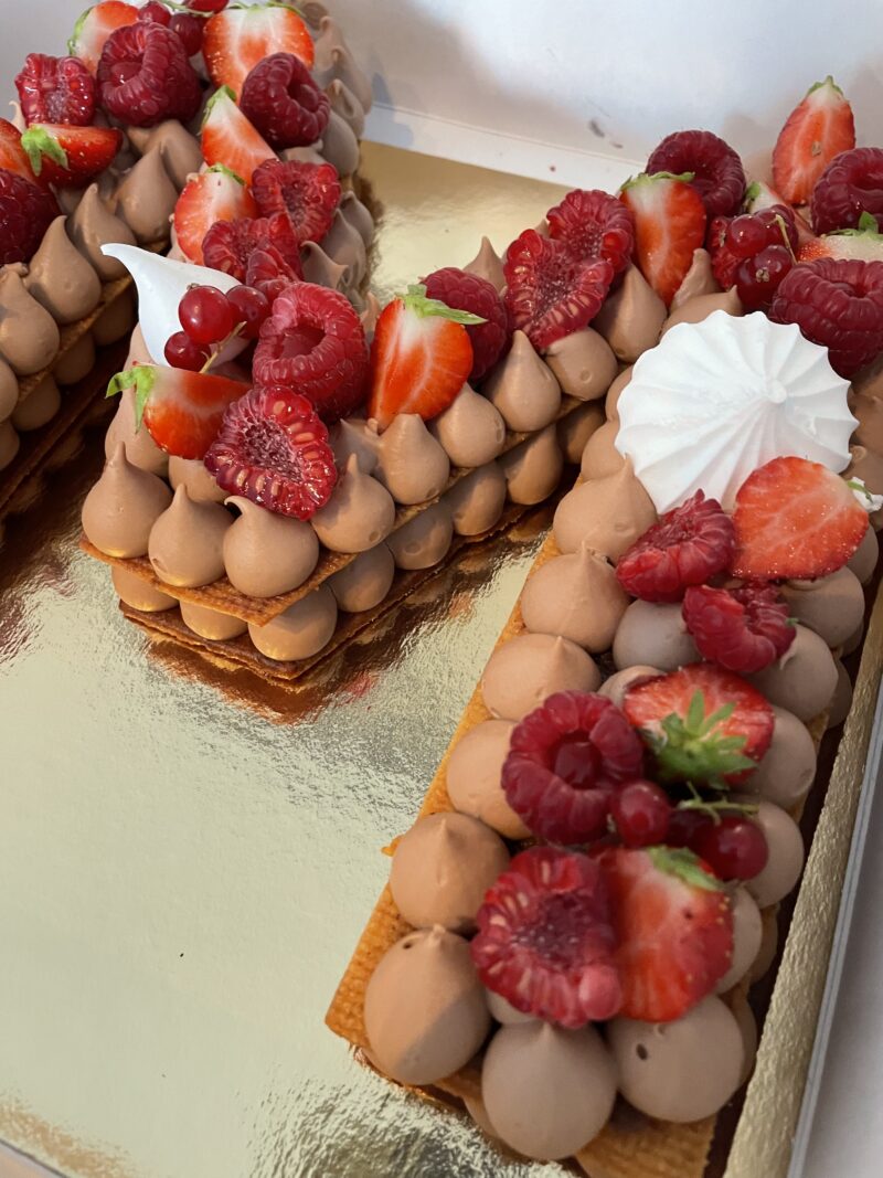 Fraises, framboises et chocolat noir